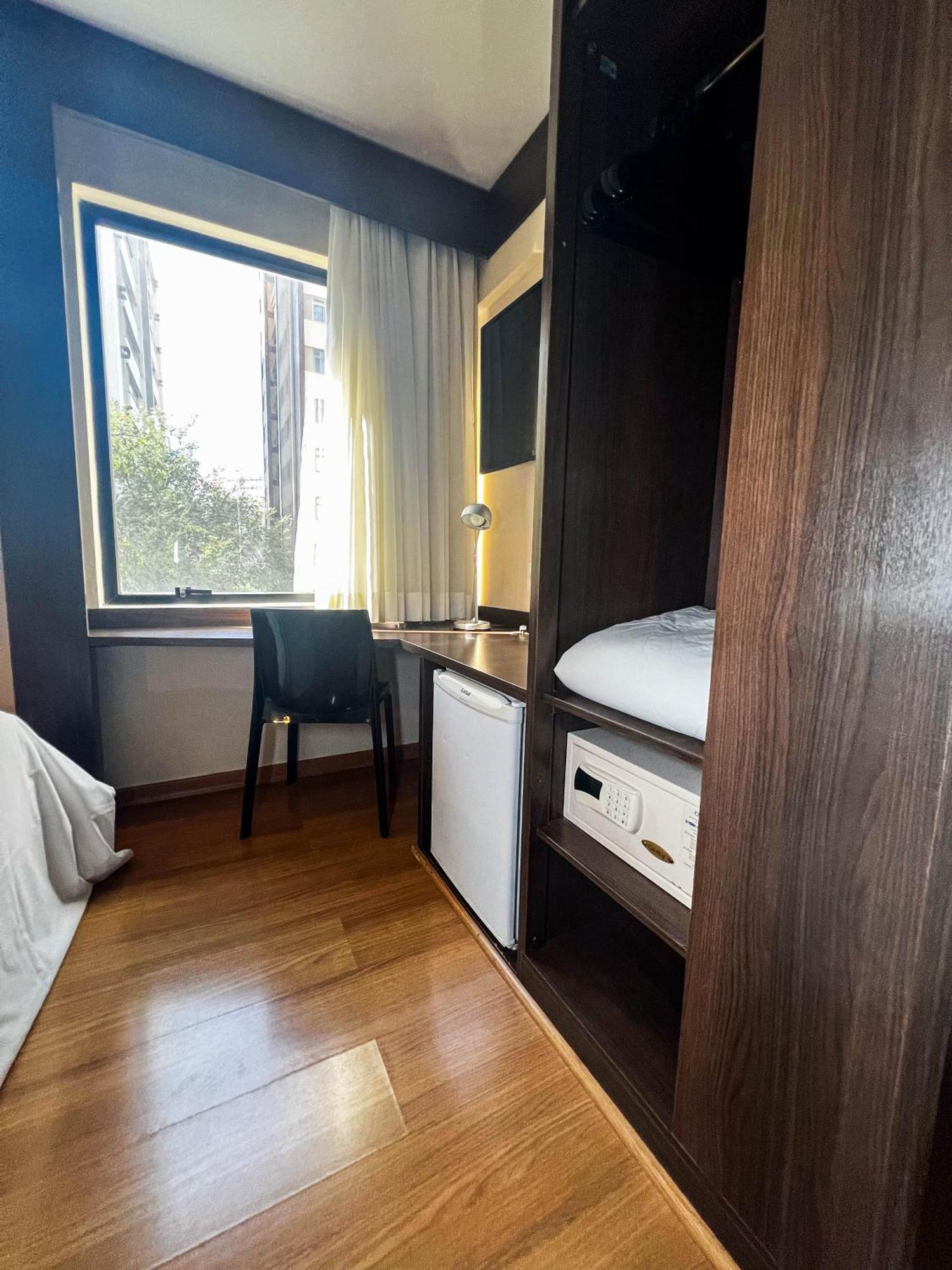 Royal Design Savassi Hotel 贝洛哈里桑塔 外观 照片